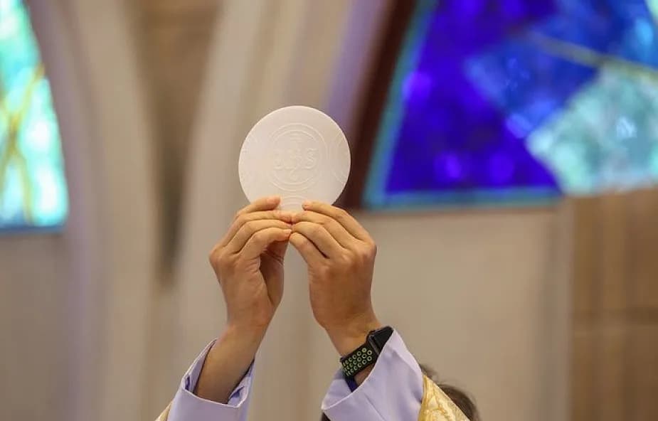Jak uczestniczyć we mszy świętej i w pełni przeżyć to doświadczenie