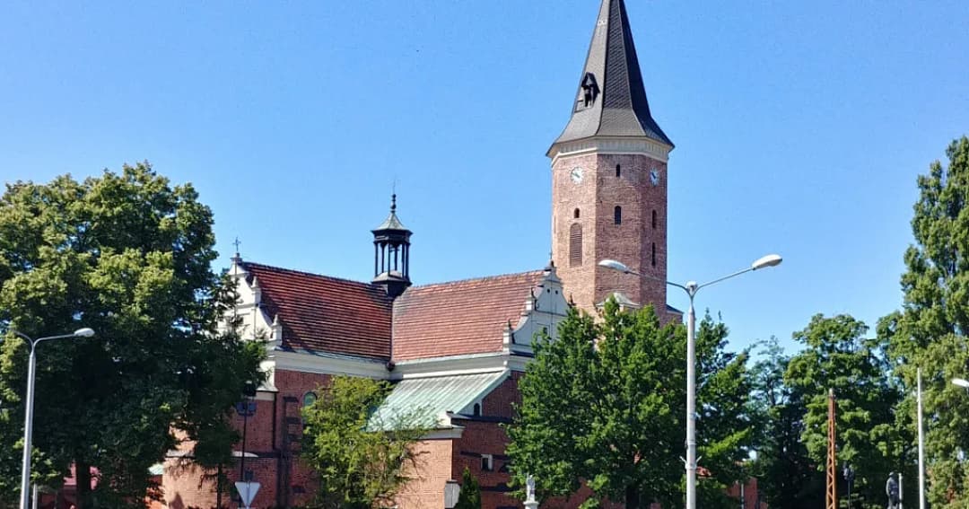 Ile się daje na mszę za zmarłego? Sprawdź typowe ofiary w parafiach