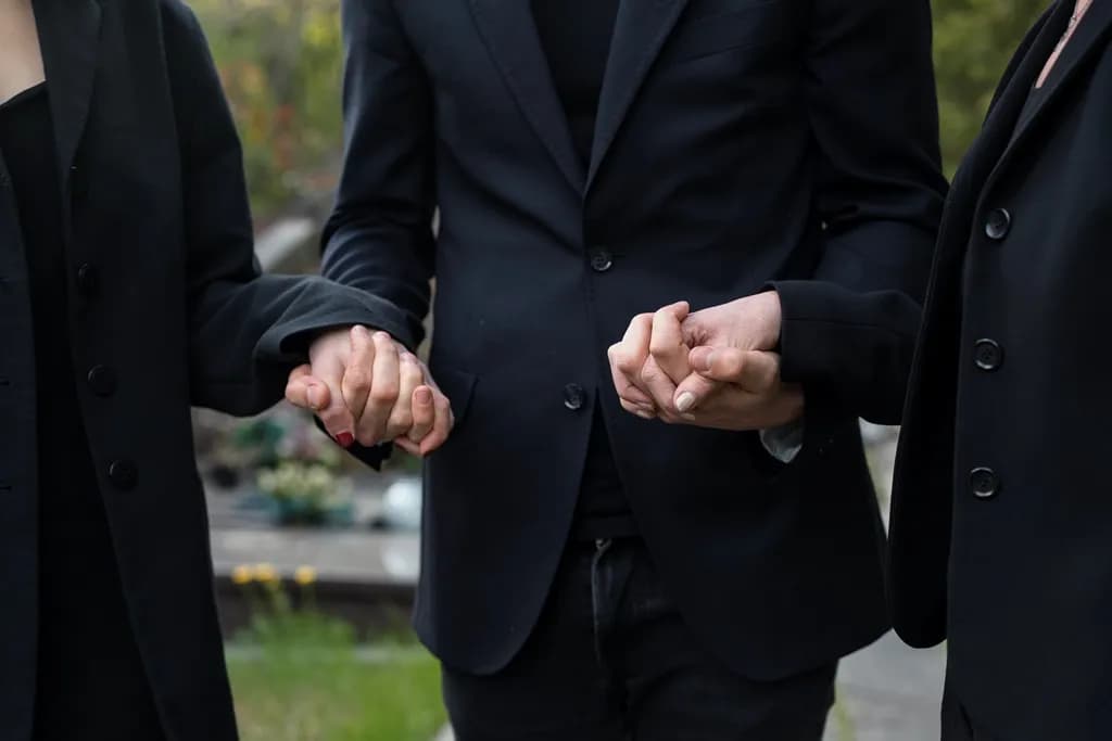 Ile trwa żałoba w kościele katolickim? Poznaj ważne zwyczaje