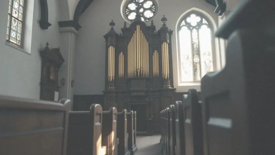 Ile bierze organista na pogrzebie? Poznaj ukryte koszty i stawki