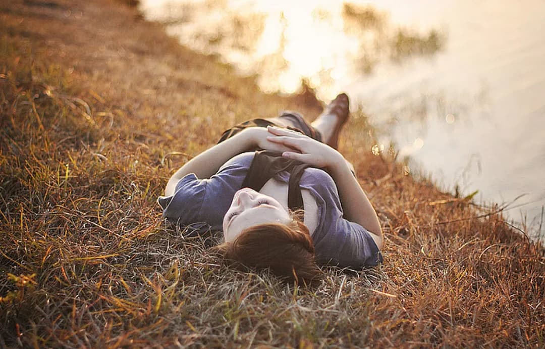 Czy lenistwo to grzech? Odkryj moralne i religijne aspekty lenistwa