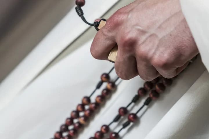 Dlaczego modlitwa różańcowa jest modlitwą kontemplacyjną i jak to zrozumieć