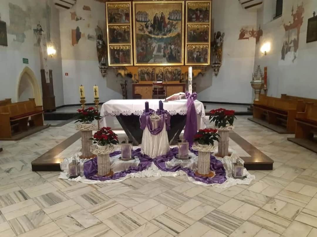 Jak ubrać kościół na adwent, by stworzyć wyjątkową atmosferę?