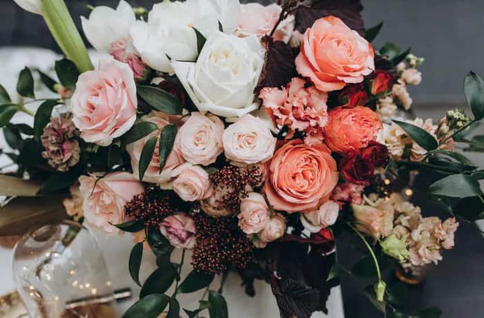 Jakie kwiaty do kościoła wybrać na wyjątkowe okazje i uroczystości