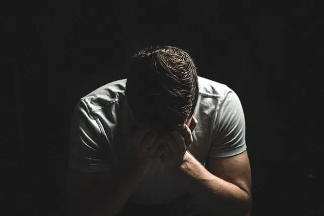 Czy zdrada emocjonalna to grzech? Odkryj jej wpływ na relacje