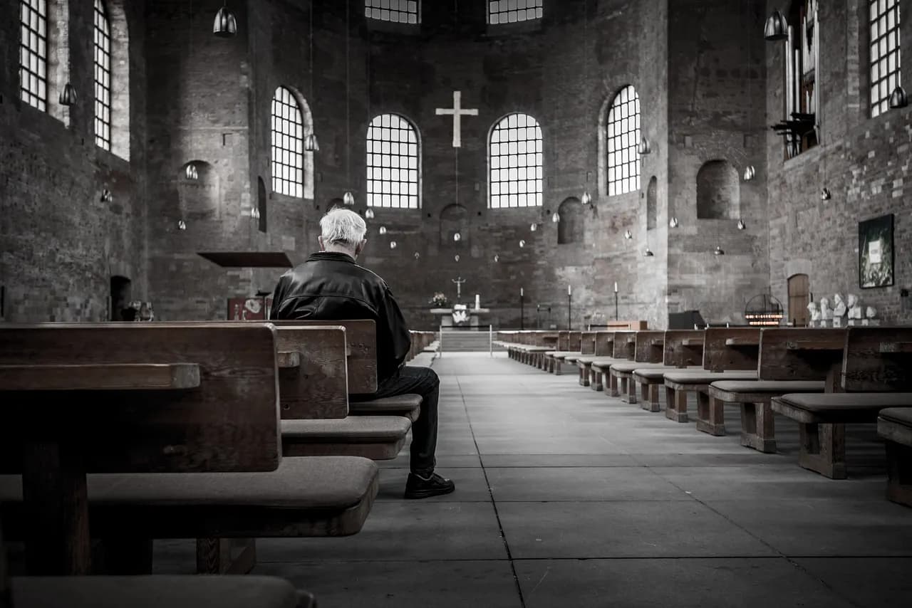 Kiedy jest czytanie na mszy? Poznaj ważne momenty liturgii