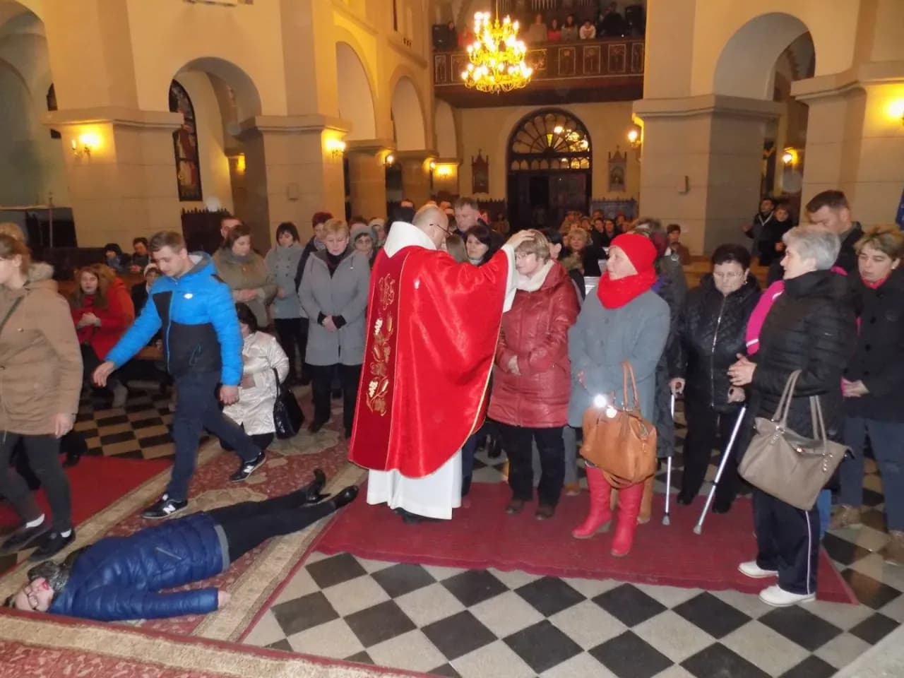 Msze egzorcystyczne gdzie odbywają się uzdrowienia i uwolnienia?