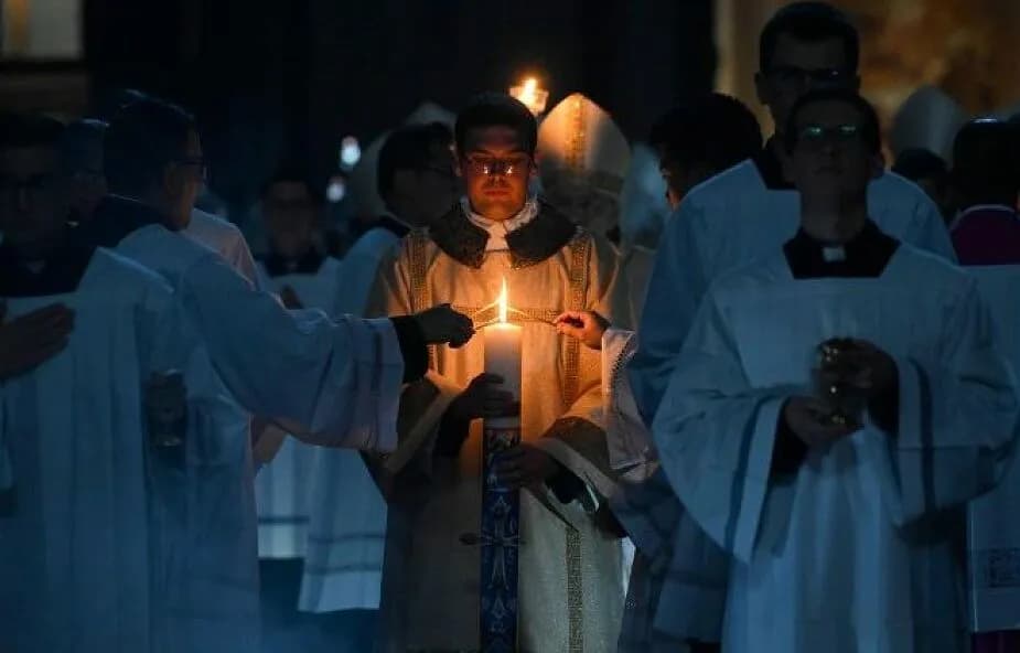 Jak Kościół katolicki zmienił Biblię i co to oznacza dla wiernych