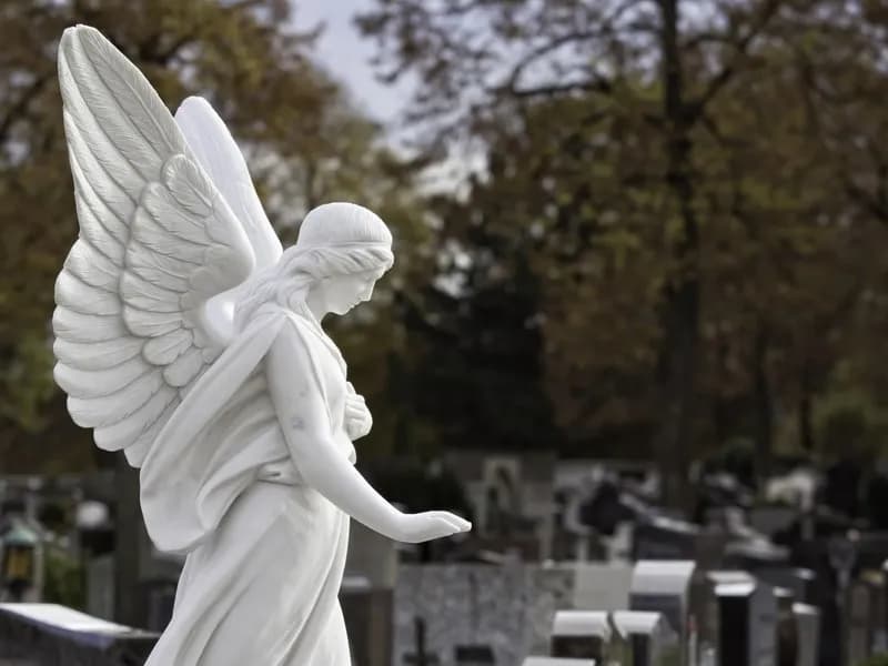 Ile czasu od sekcji do pogrzebu? Poznaj ważne informacje i fakty