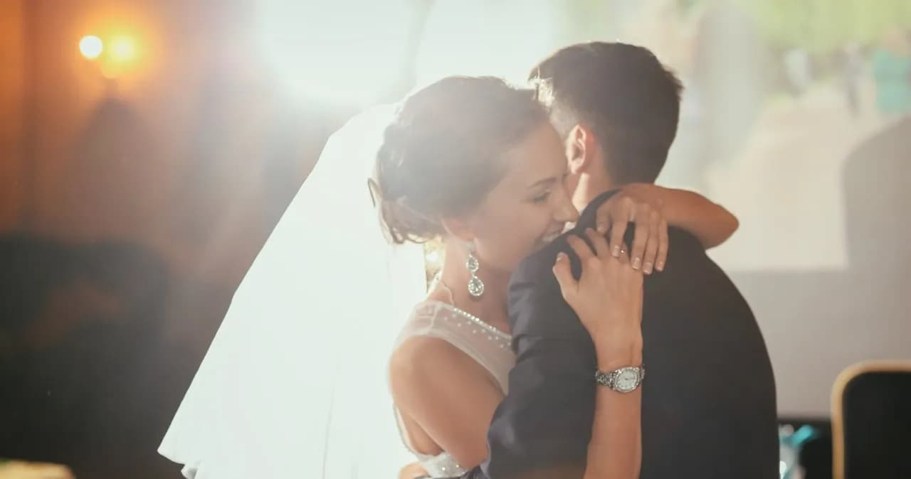 Ile kosztuje msza ślubna? Sprawdź ceny i ukryte koszty w parafiach